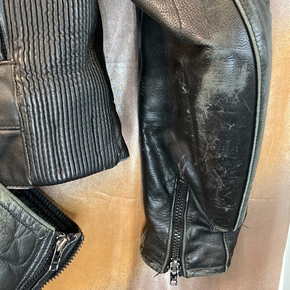 Vintage First Gear Hein Gericke Leather motorcycle jacket with forearm armor - Picture 14 of 16